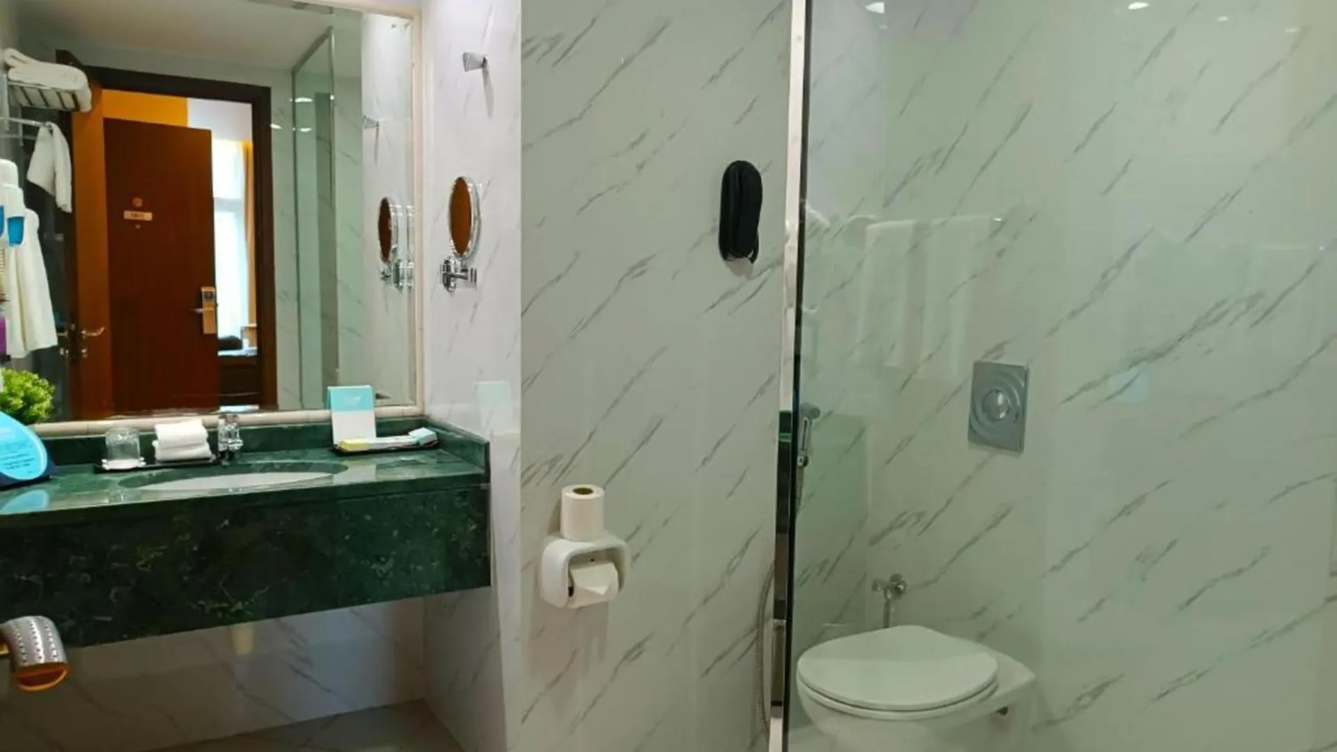 Dancenter Prime Sheikh Zayed Road Luxury Difc Hotel Dubai