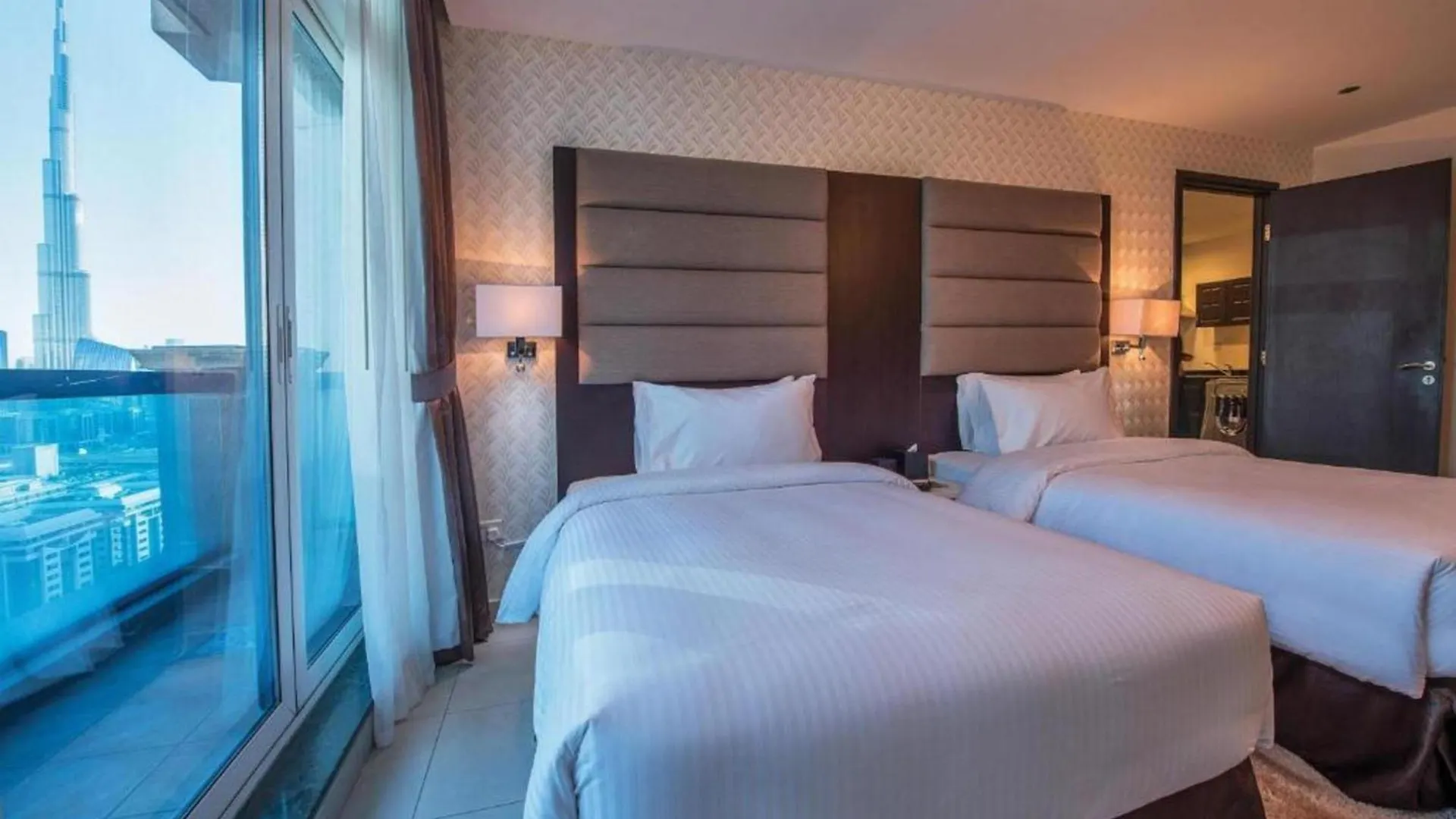 Dancenter Prime Sheikh Zayed Road Luxury Difc Hotel Dubai United Arab Emirates