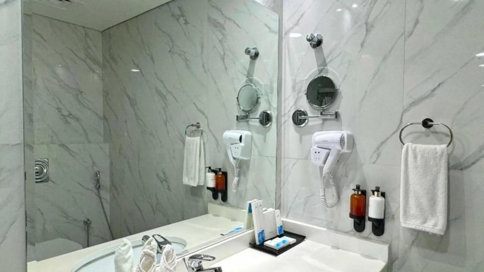 Dancenter Prime Sheikh Zayed Road Luxury Difc Hotel Dubai