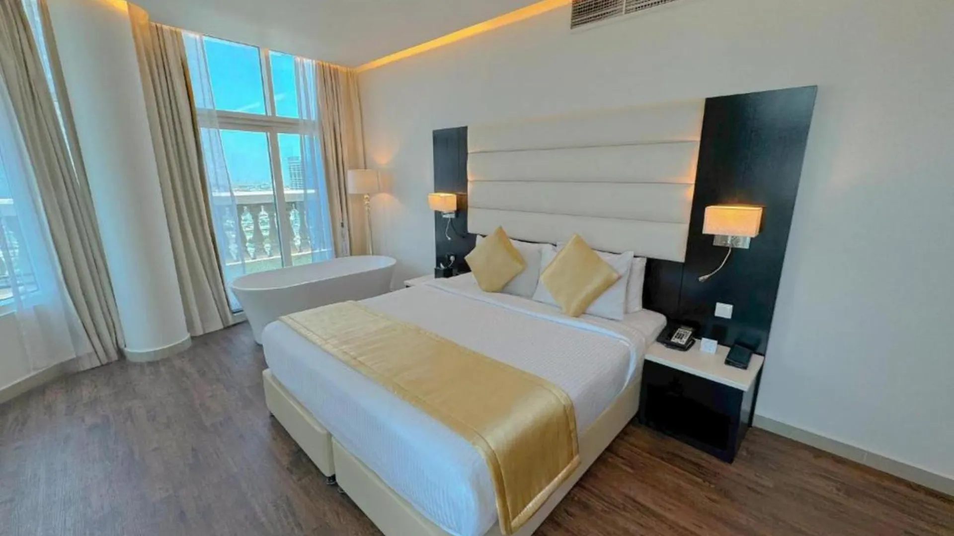 Dancenter Prime Sheikh Zayed Road Luxury Difc Hotel Dubai United Arab Emirates